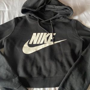 Black cropped Nike Hoodie